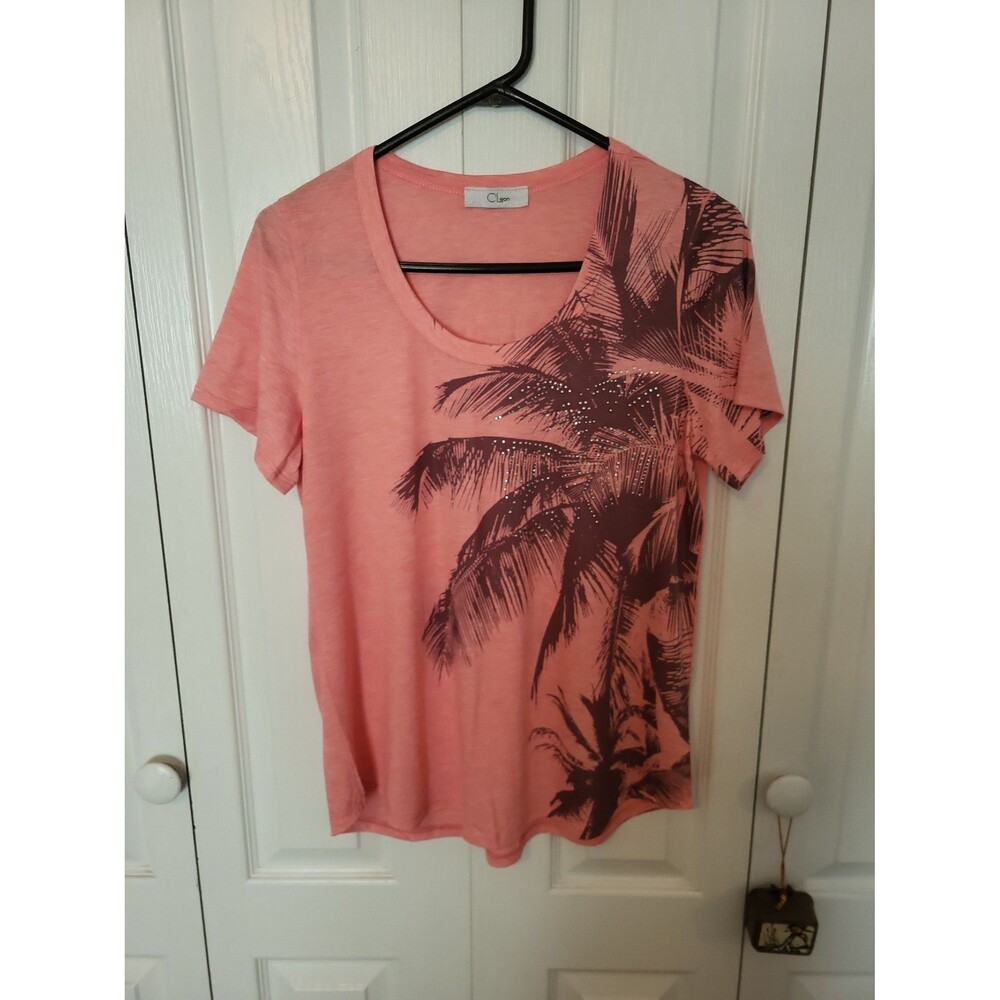 C'Leon Women's Coral Palm Tree Graphic T-Shirt